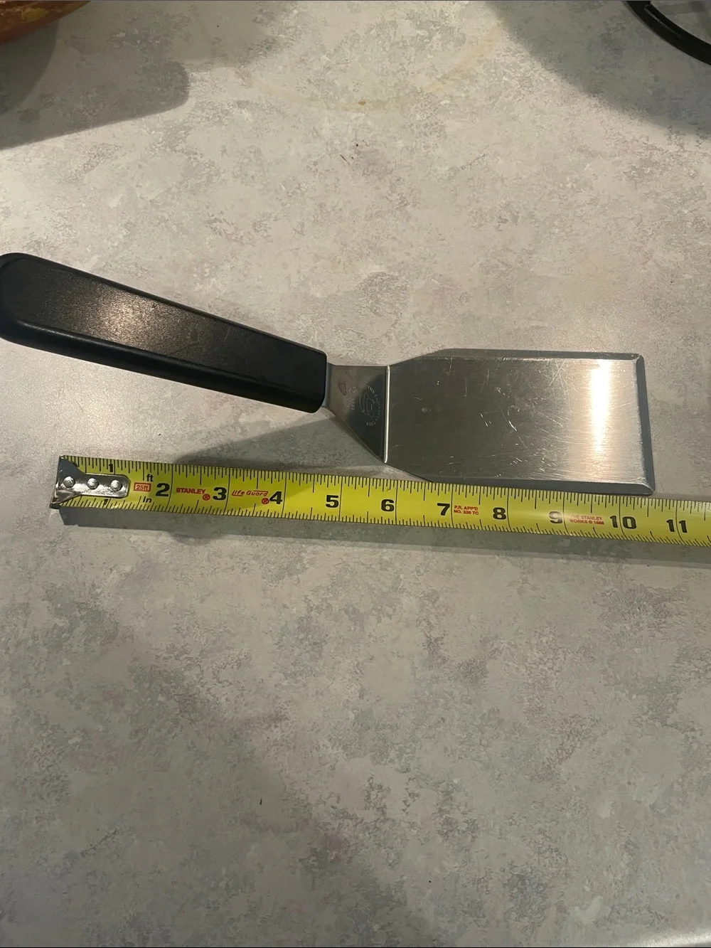 The Pampered Chef Metal Turner Spatula